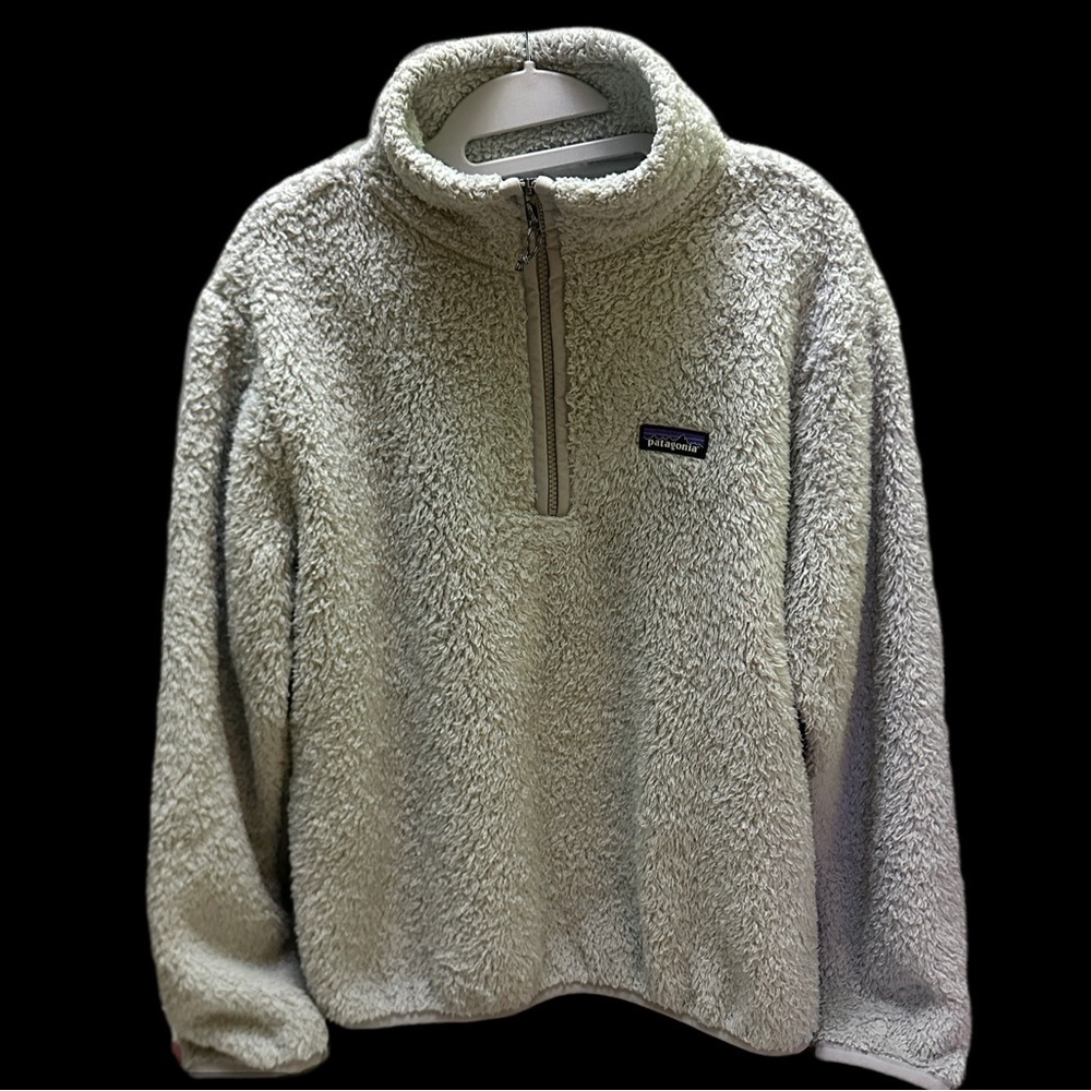 Patagonia Women’s  1/4  Zip Up Fleece Sweater Size M